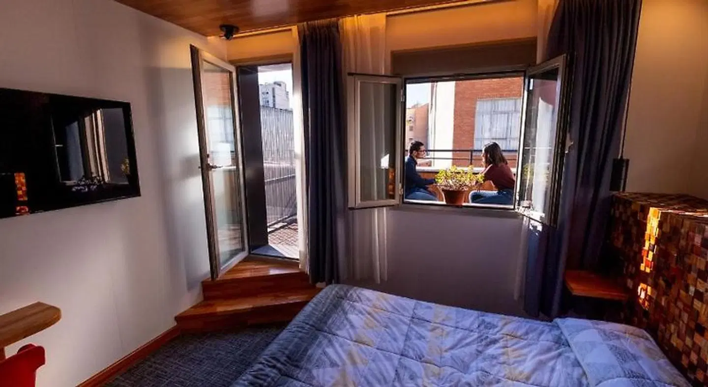 Far Home Bernabeu ROOM_EXAMPLE