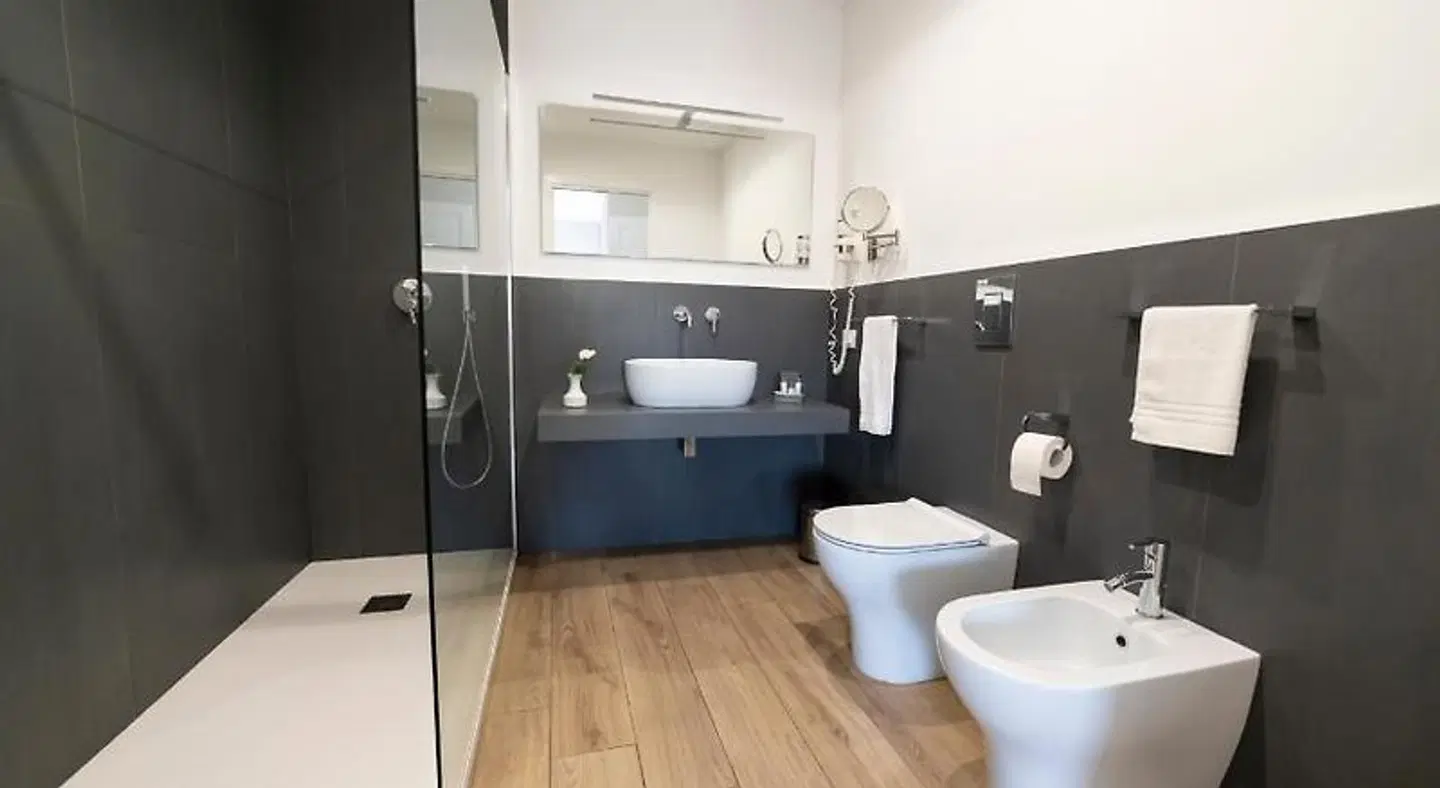 Ruggero Settimo - Room & Suite Badezimmer