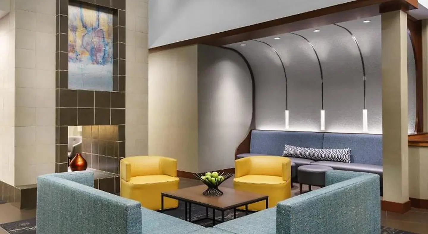 Hyatt Place Fort Lauderdale Airport  & Cruise Port LOUNGE_LOBBY
