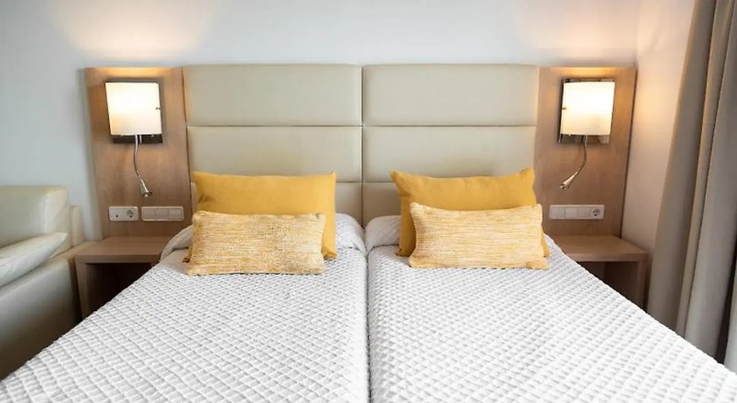 La Cigüeña Hostal ROOM_EXAMPLE