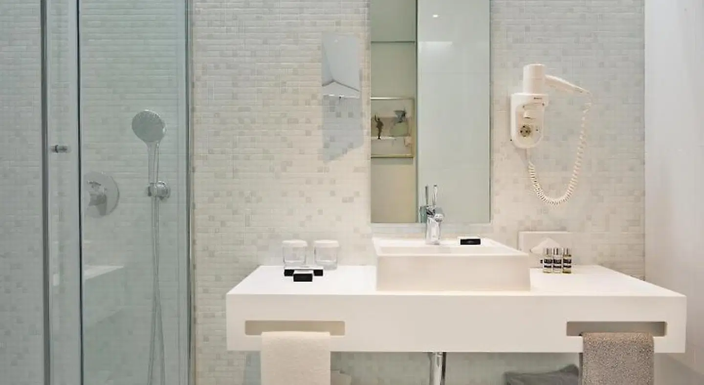 White Lisboa Badezimmer