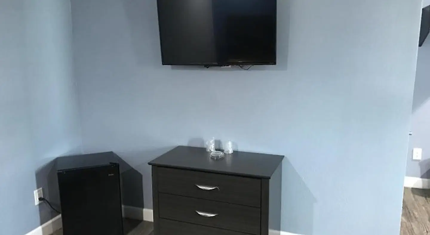 Empire Inn Motel ROOM_EXAMPLE