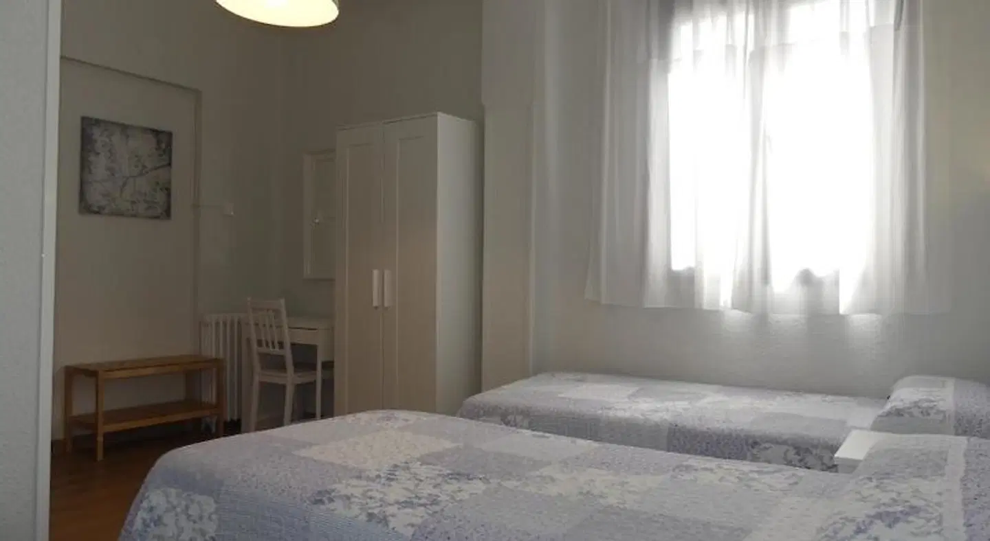 Hostal America ROOM_EXAMPLE