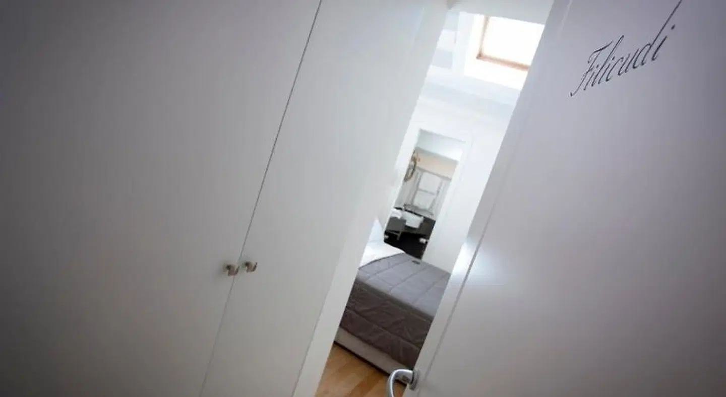 BB 22 Palace ROOM_EXAMPLE