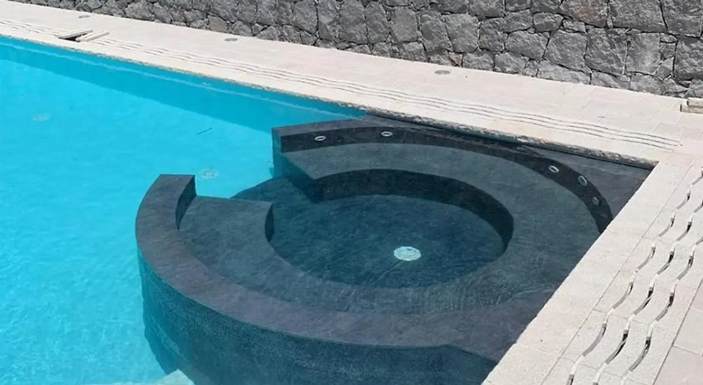 Marty Luxury B&B OUTDOOR_POOL