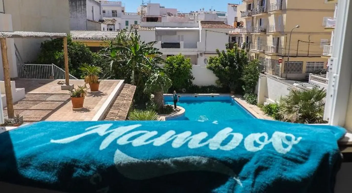Mamboo OUTDOOR_POOL
