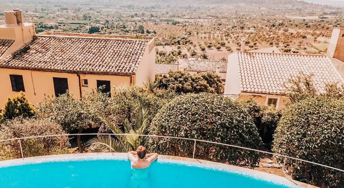 Can Cota Suites & Spa OUTDOOR_POOL