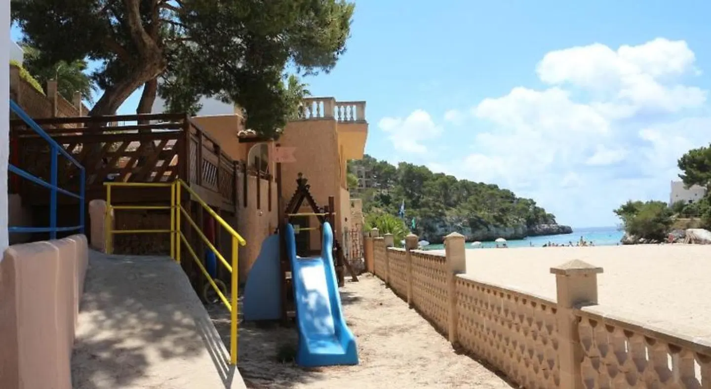 Hotel Apartamentos Cala Santanyi Terrasse