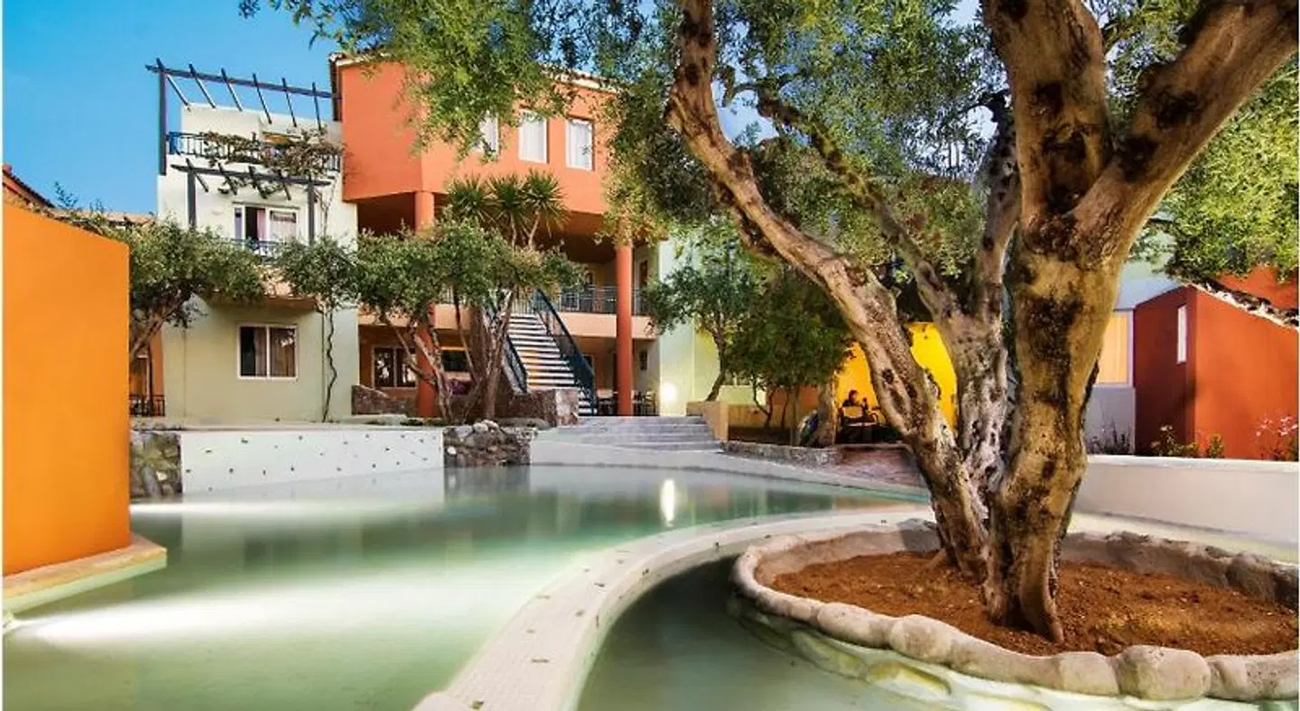 Stefan Village Hotel OUTDOOR_POOL