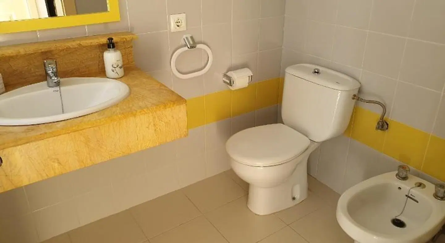 Apartamentos Piscis Badezimmer