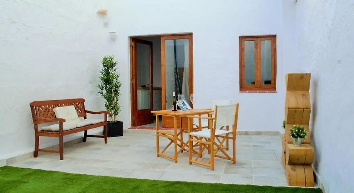 Ses 5 Claus Boutique Terrasse