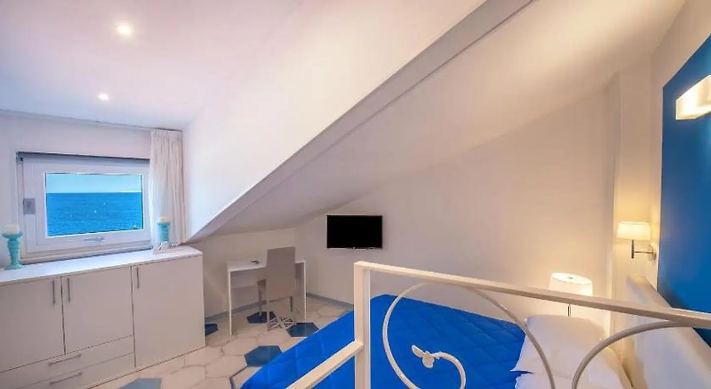 Caruso Sea View ROOM_EXAMPLE