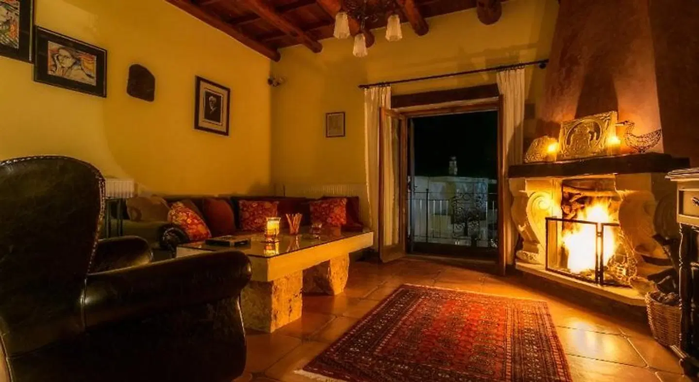 Ifigenia Rooms & Studios Bar