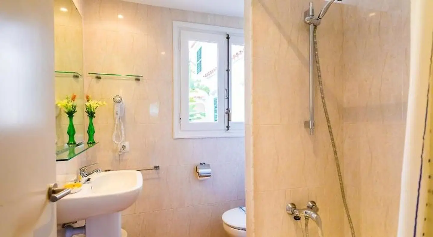 Apartamentos Arenal Playa Badezimmer