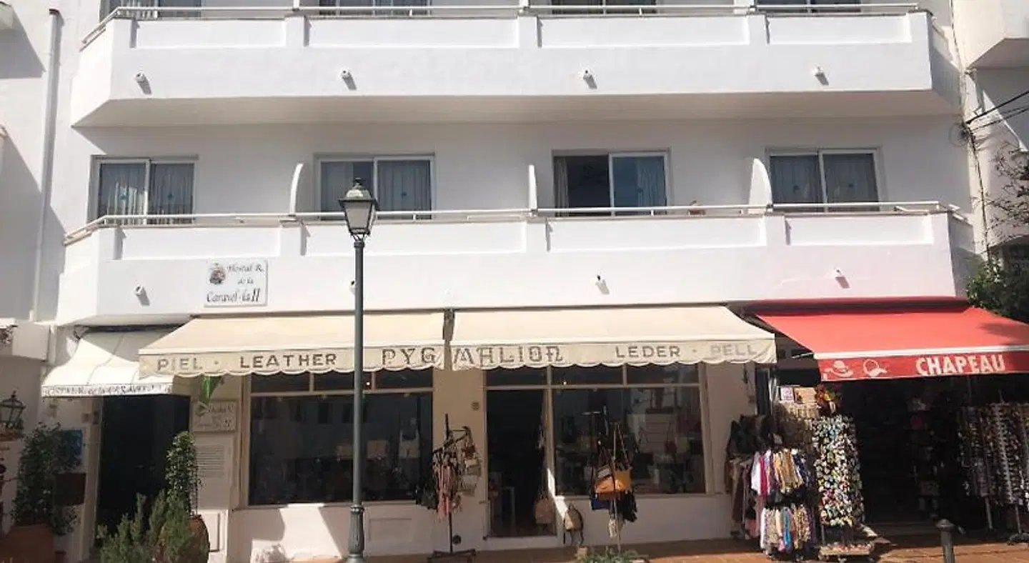 Hostal de la Caravel·la II EXTERIOR