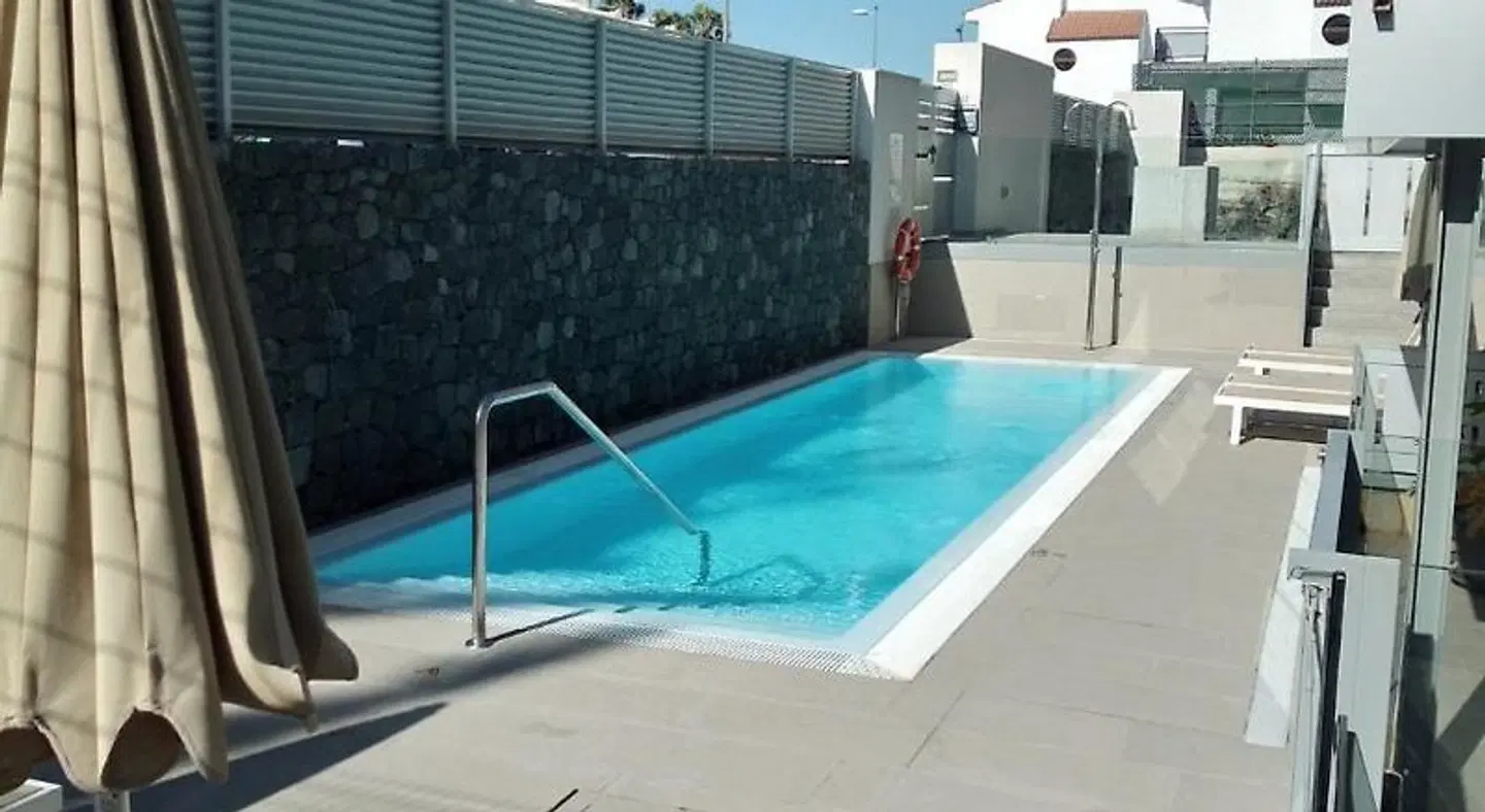 El Yate OUTDOOR_POOL