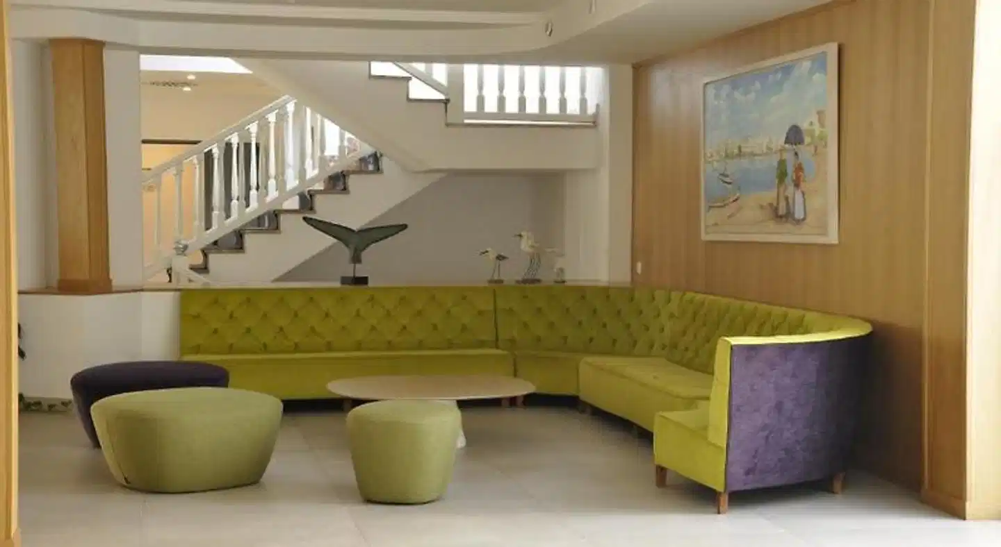 Marvell Club Lobby