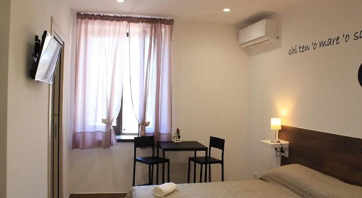 B&B Allerìa Pozzuoli ROOM_EXAMPLE