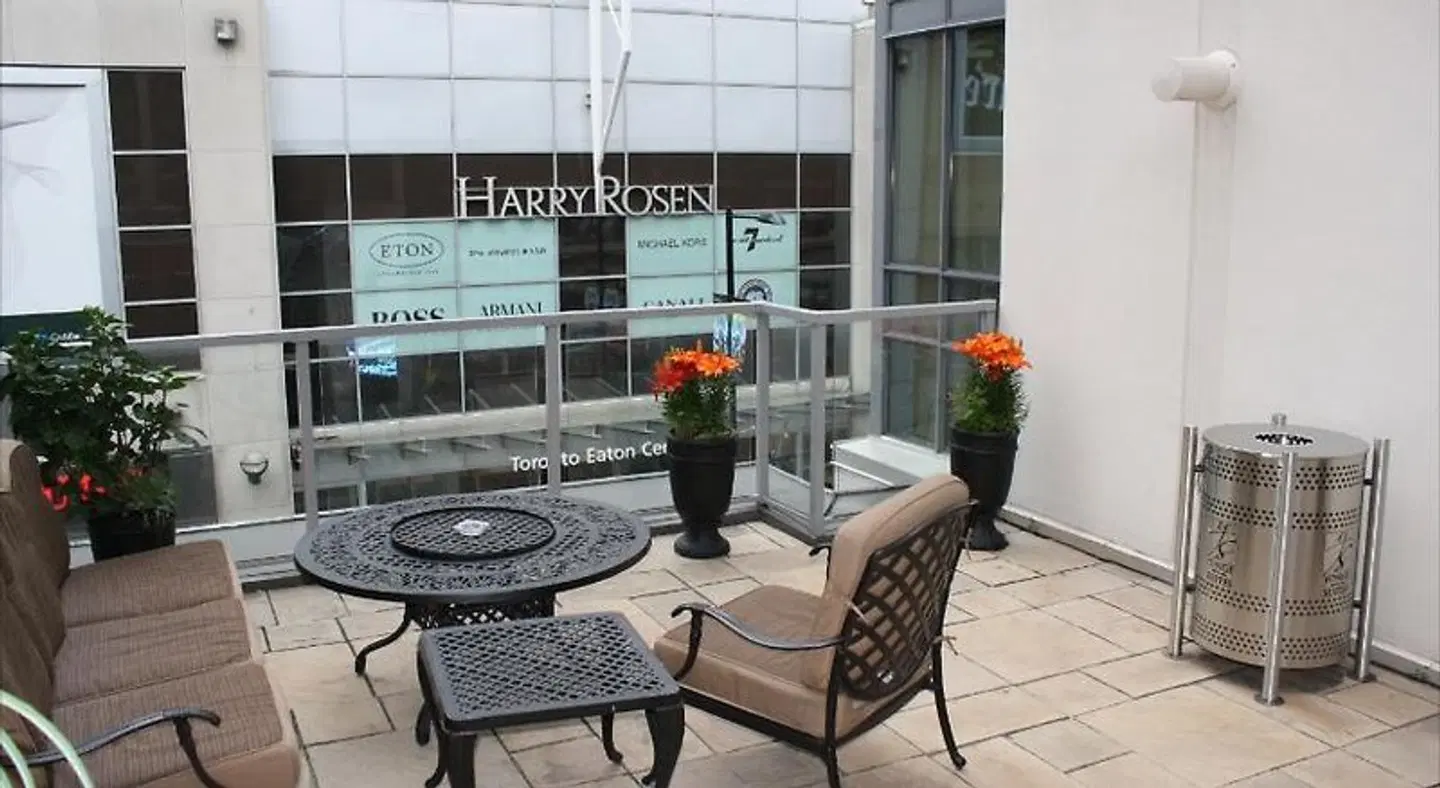 Yonge Suites Furnished Apartments LOUNGE_LOBBY