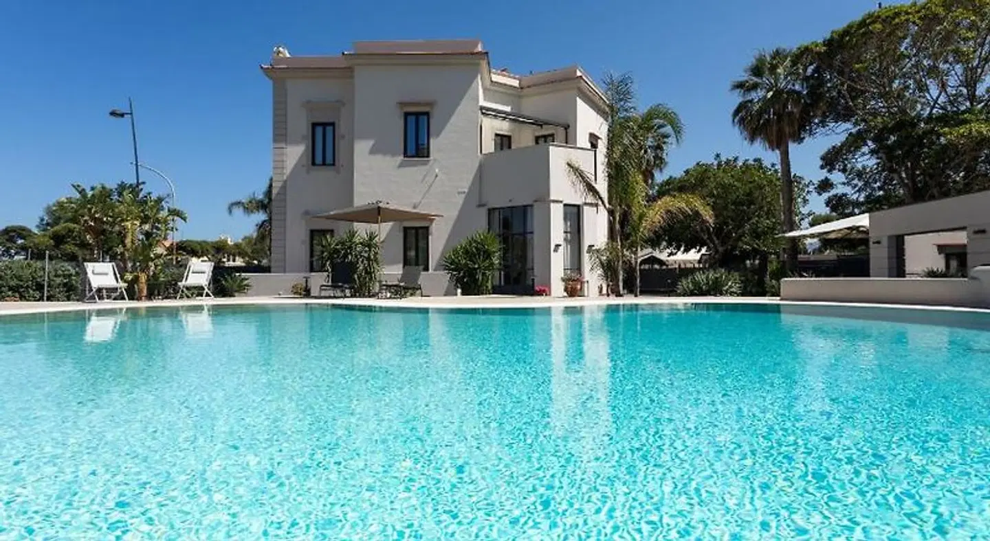 Villa Masetta - Luxury Suite OUTDOOR_POOL