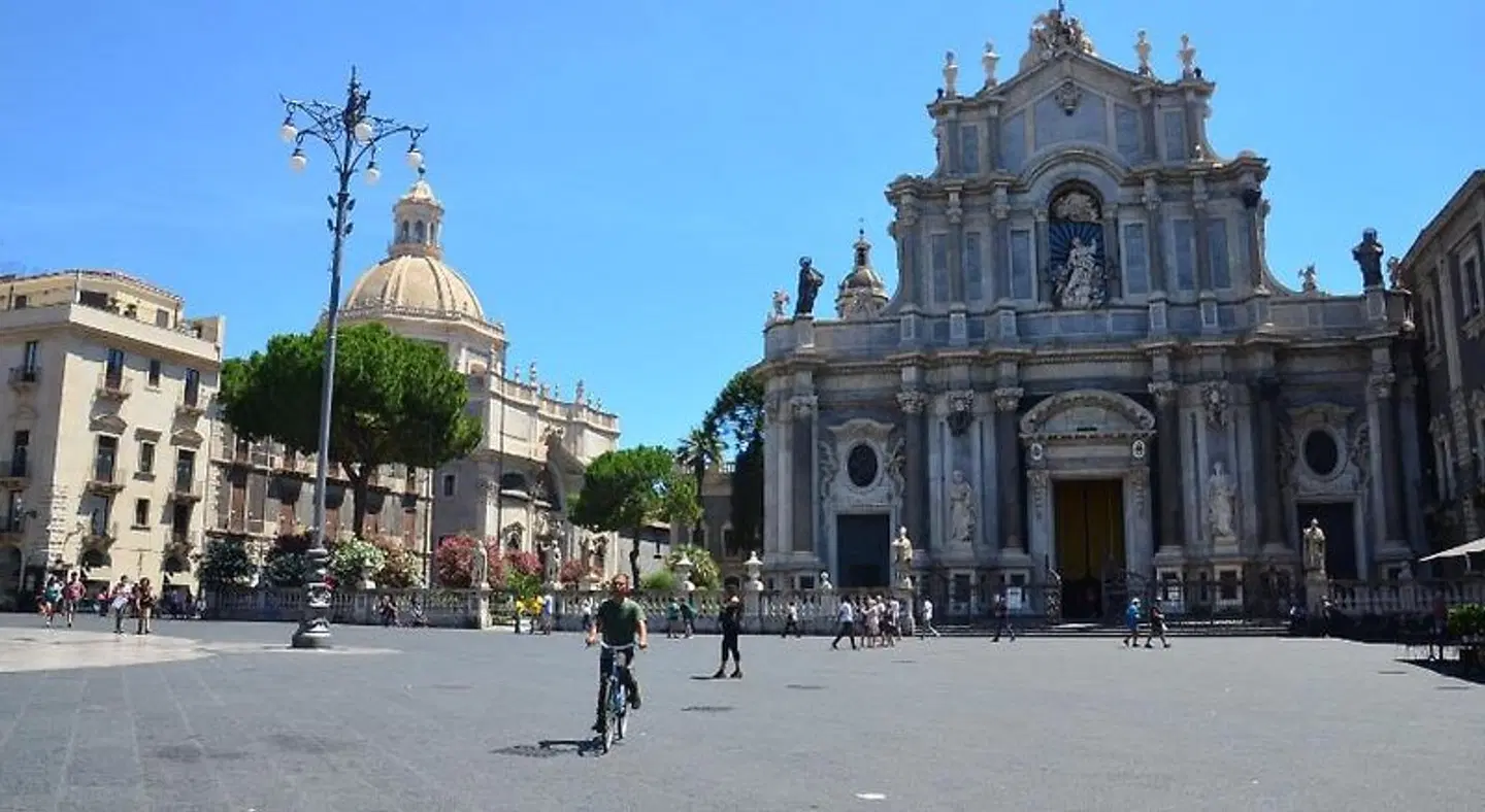 Tre Stelle al Duomo EXTERIOR