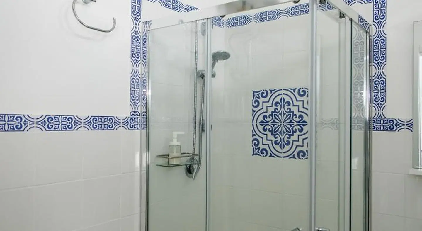 Veda Elegant Rooms Badezimmer