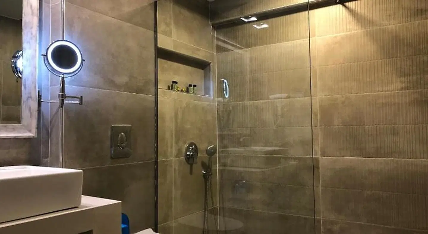 Mirtilos Studios & Apartments Badezimmer