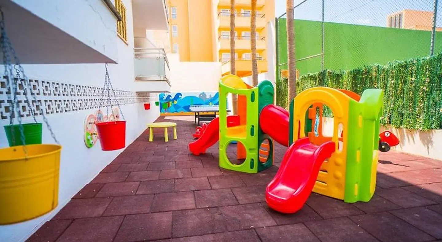 Sur SPORTS_AND_LEISURE