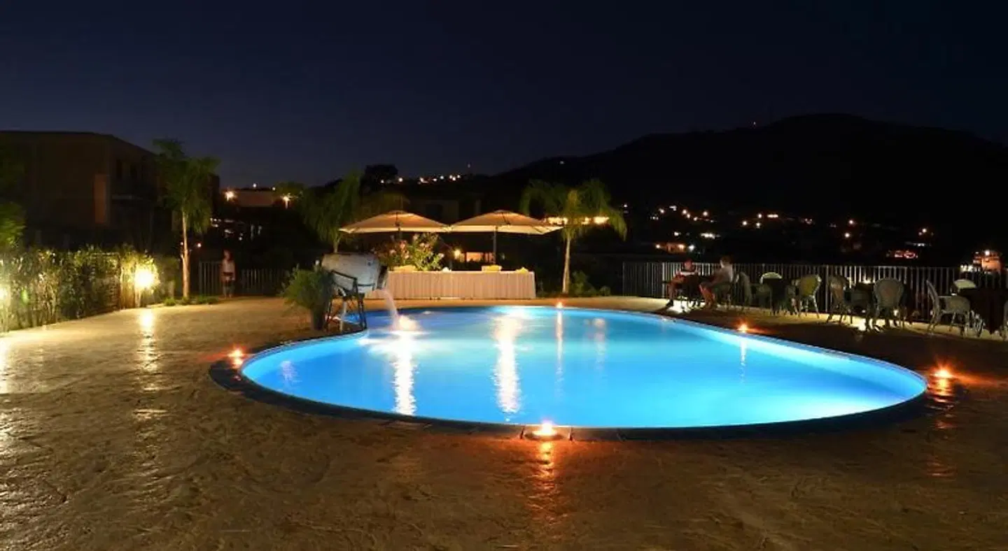 Eolian Residence OUTDOOR_POOL