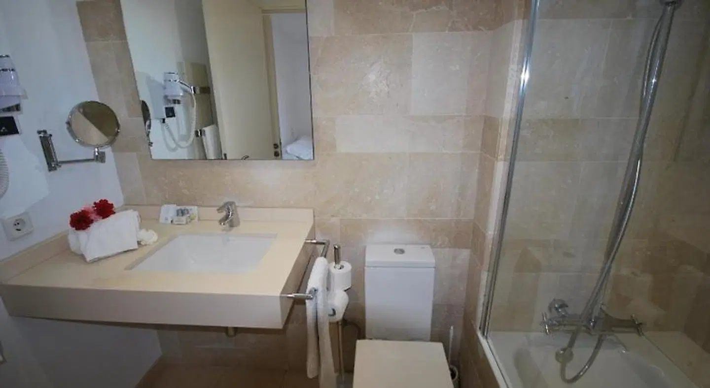 Apartamentos Alborada Badezimmer