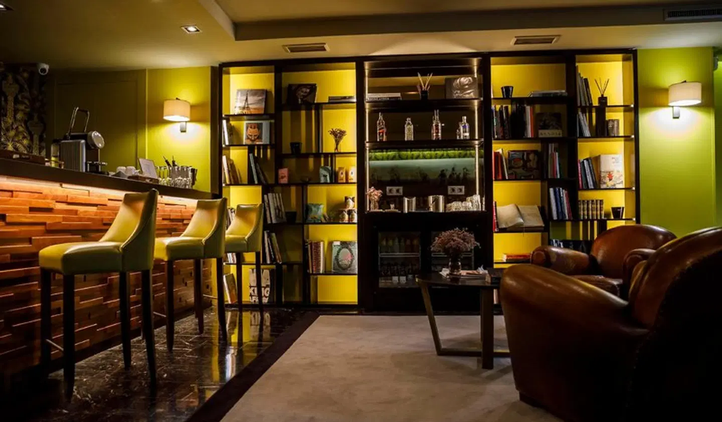 Miró Bar