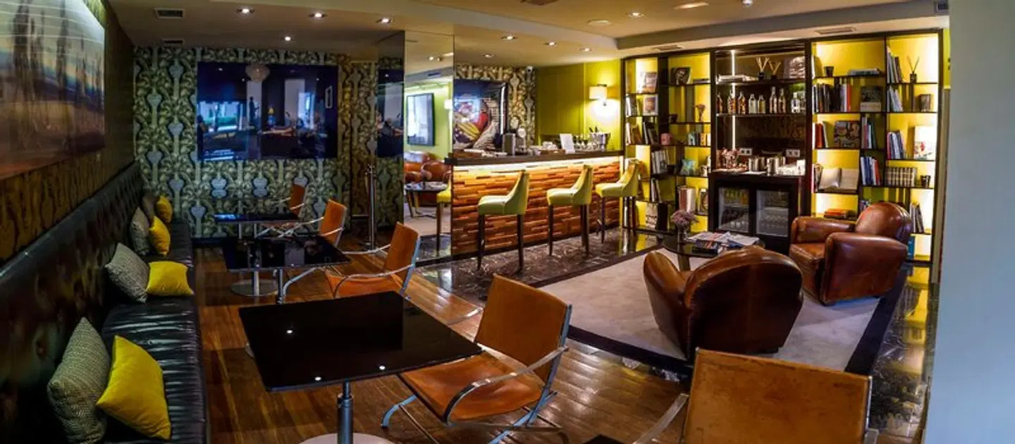 Miró Bar