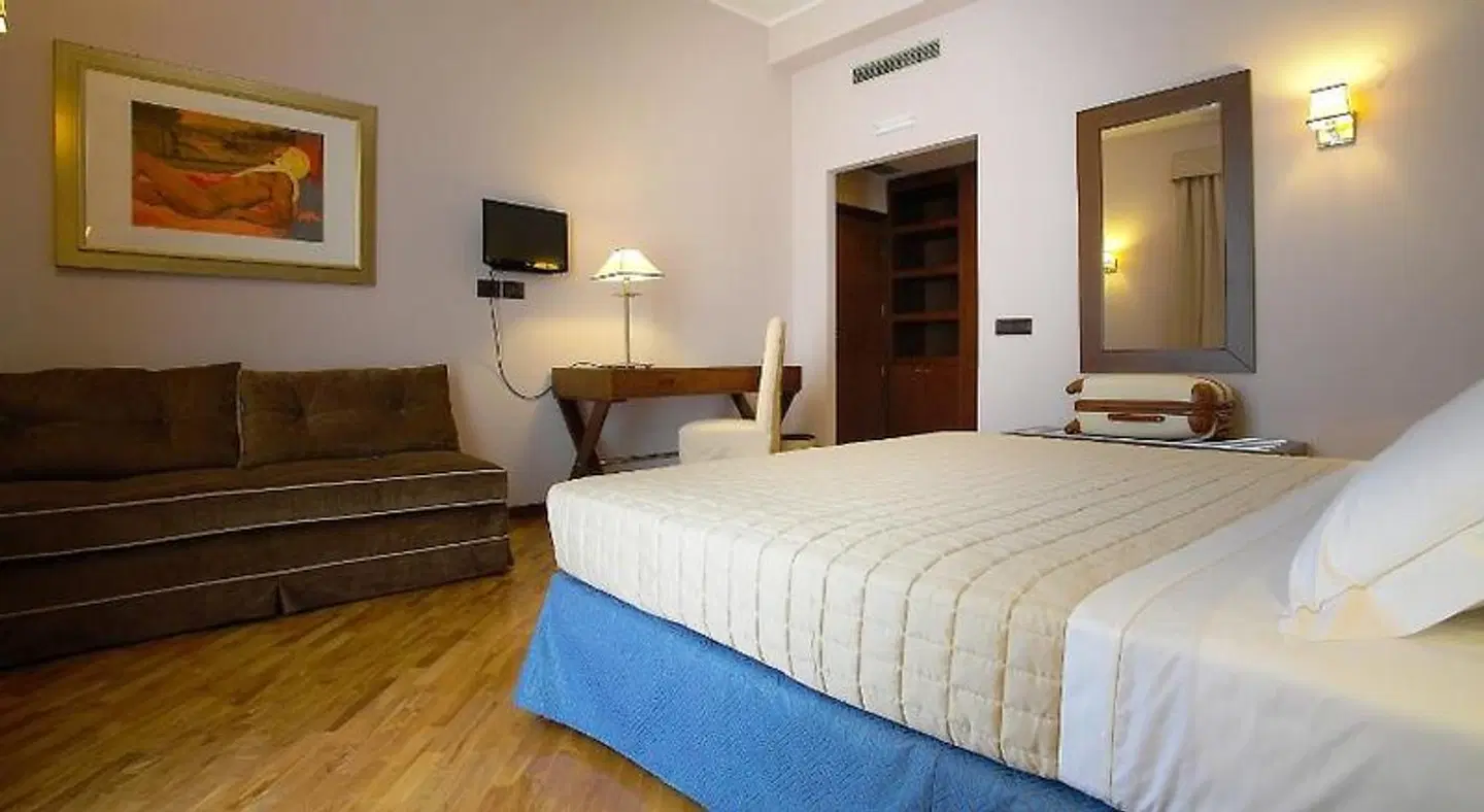 Messenion ROOM_EXAMPLE