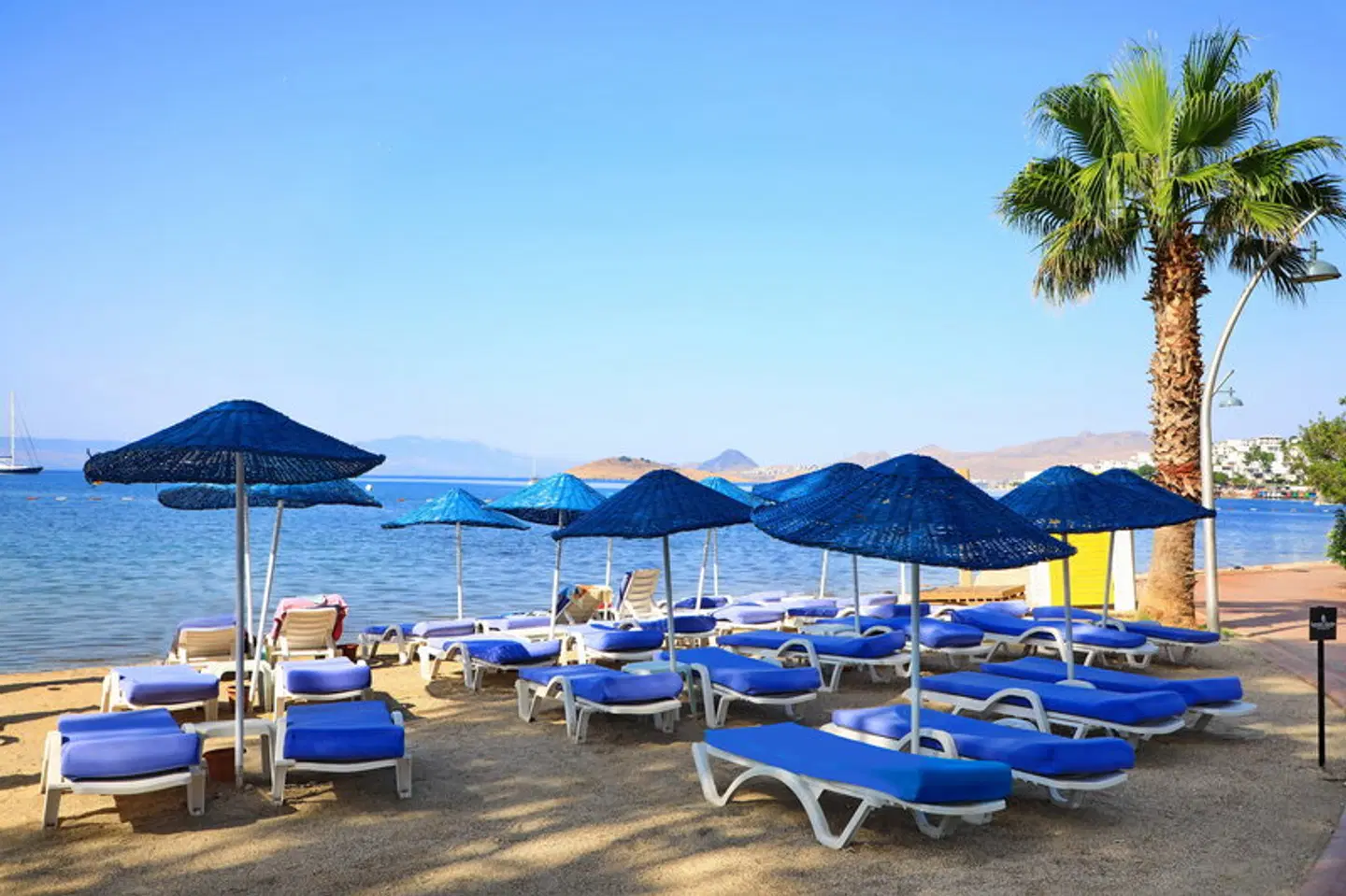 Summer Garden Suites and Beach Hotel Strand