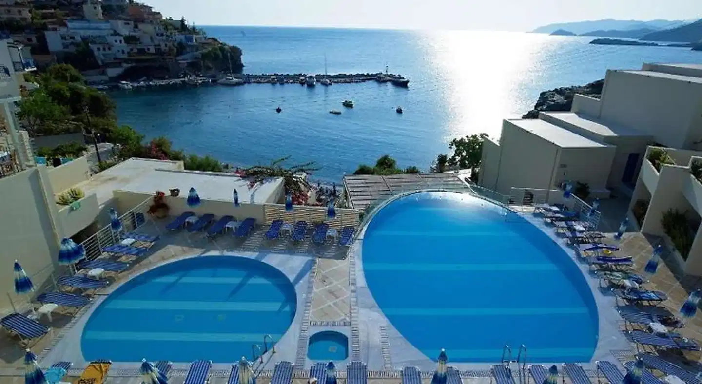 Aparthotel Sofia Mythos Beach Pool