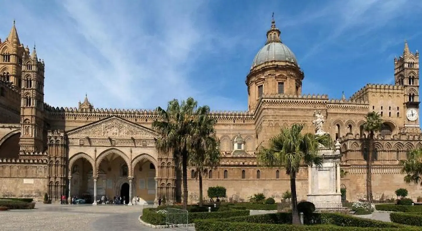 Porta Maqueda EXTERIOR