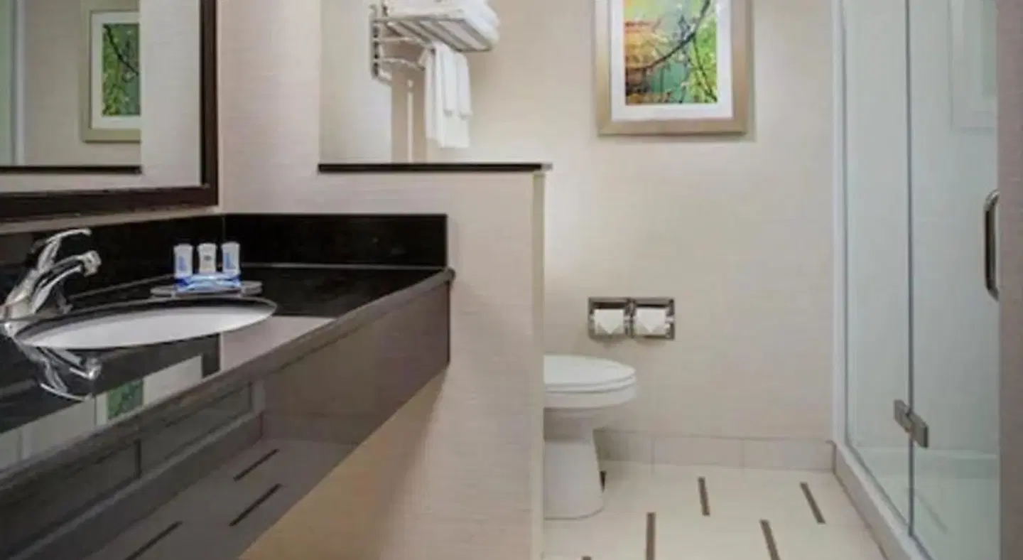 Fairfield by Marriott Inn & Suites North Bergen ROOM_EXAMPLE