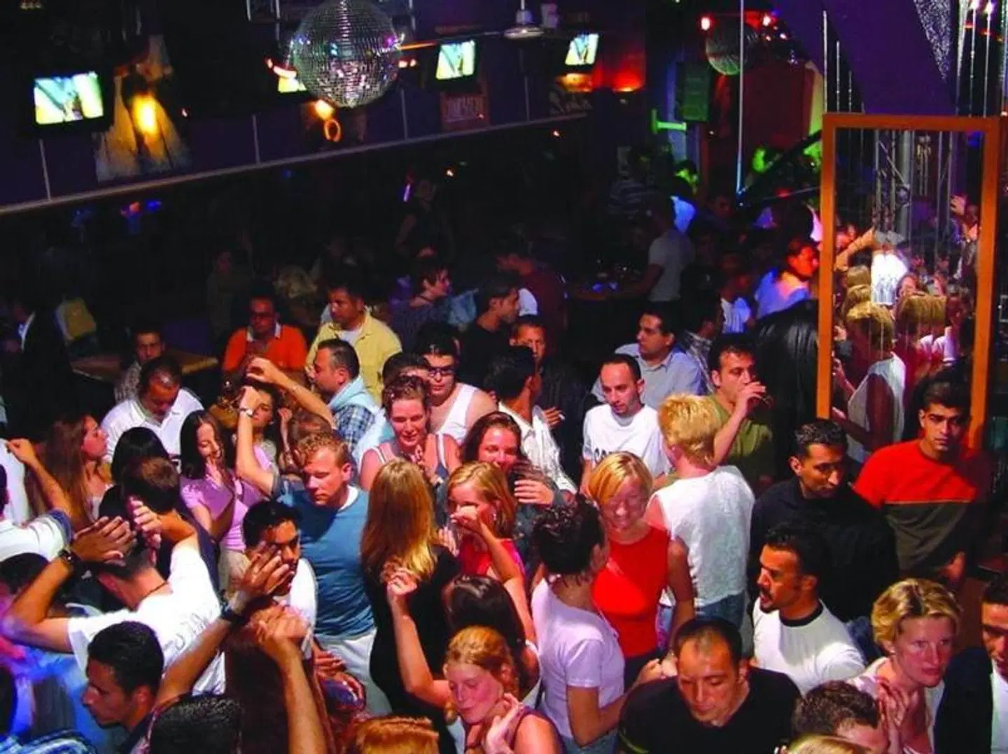 Sunshine Hotel PEOPLE