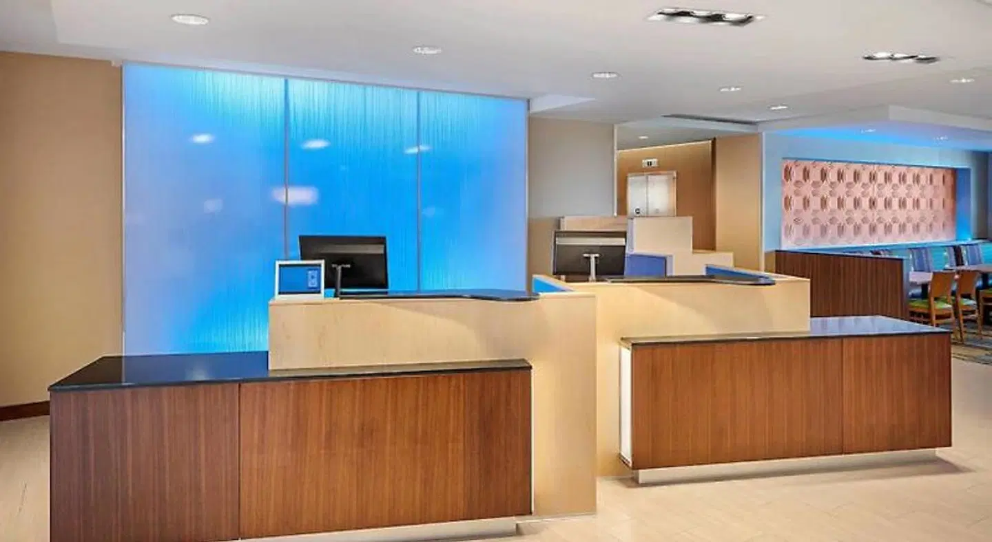 Fairfield by Marriott Inn & Suites North Bergen LOUNGE_LOBBY