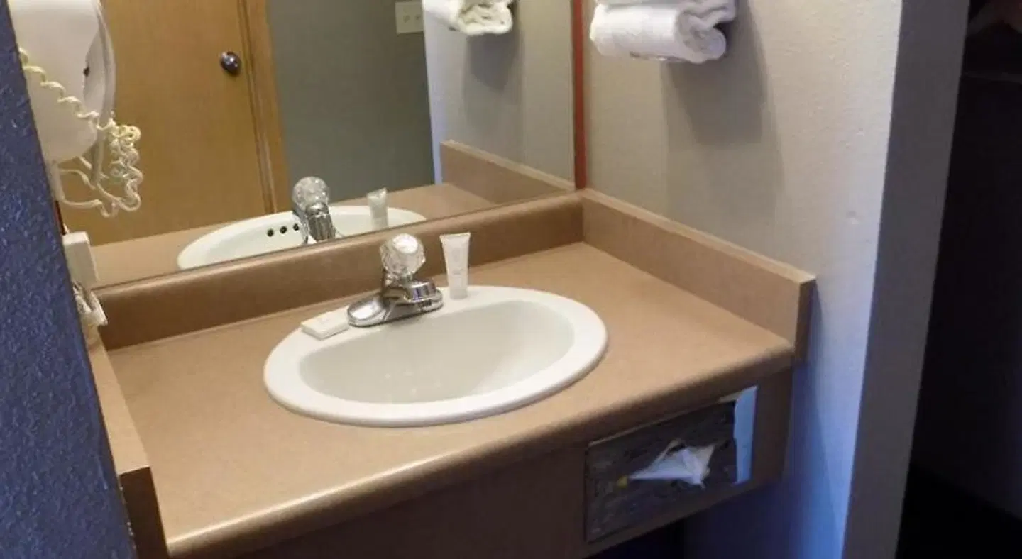 Breck Inn Badezimmer