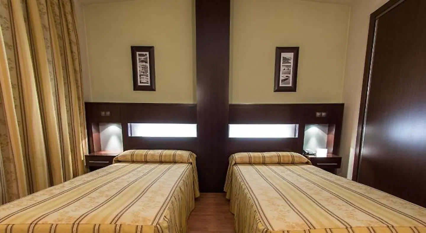 Hotel Los 5 Pinos ROOM_EXAMPLE