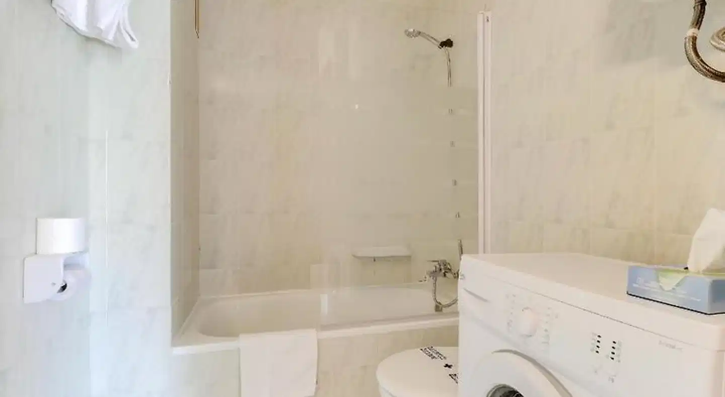 Apartamentos Llevant Badezimmer