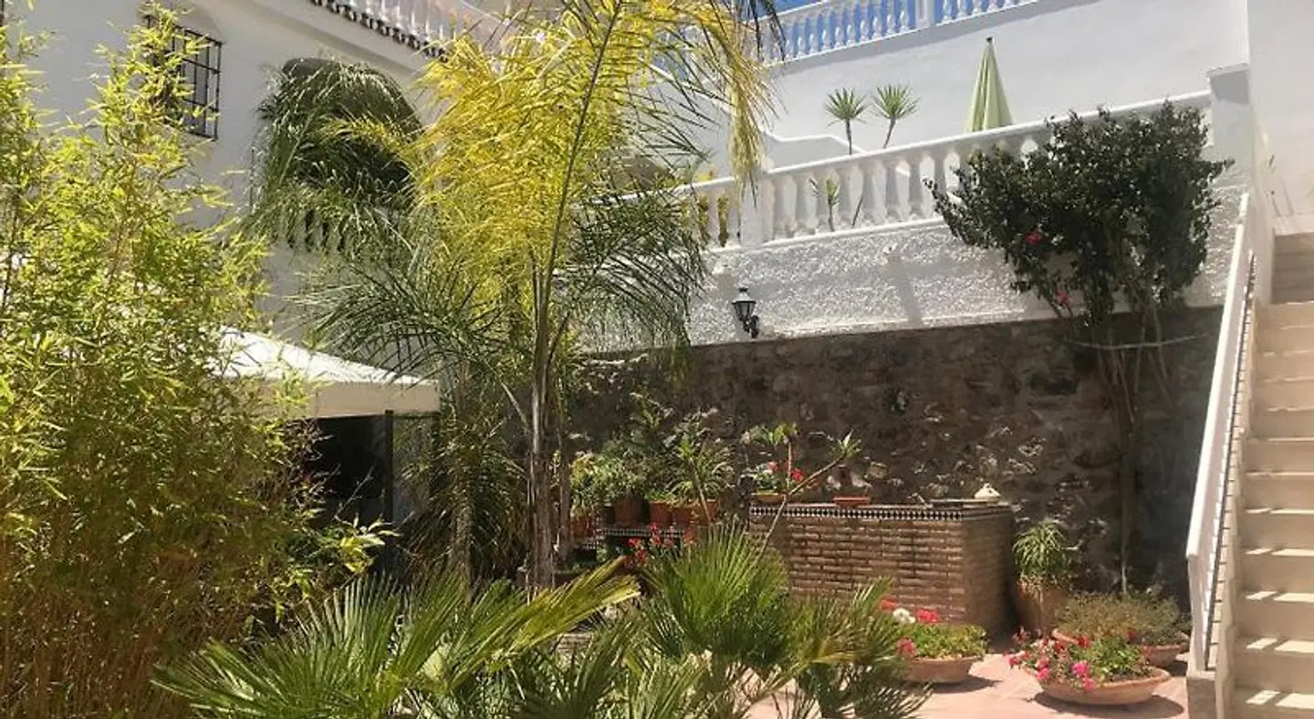 Apartamentos Turísticos La Mundial EXTERIOR