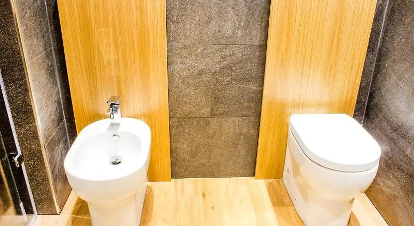 Kalamonjo room&suite Badezimmer