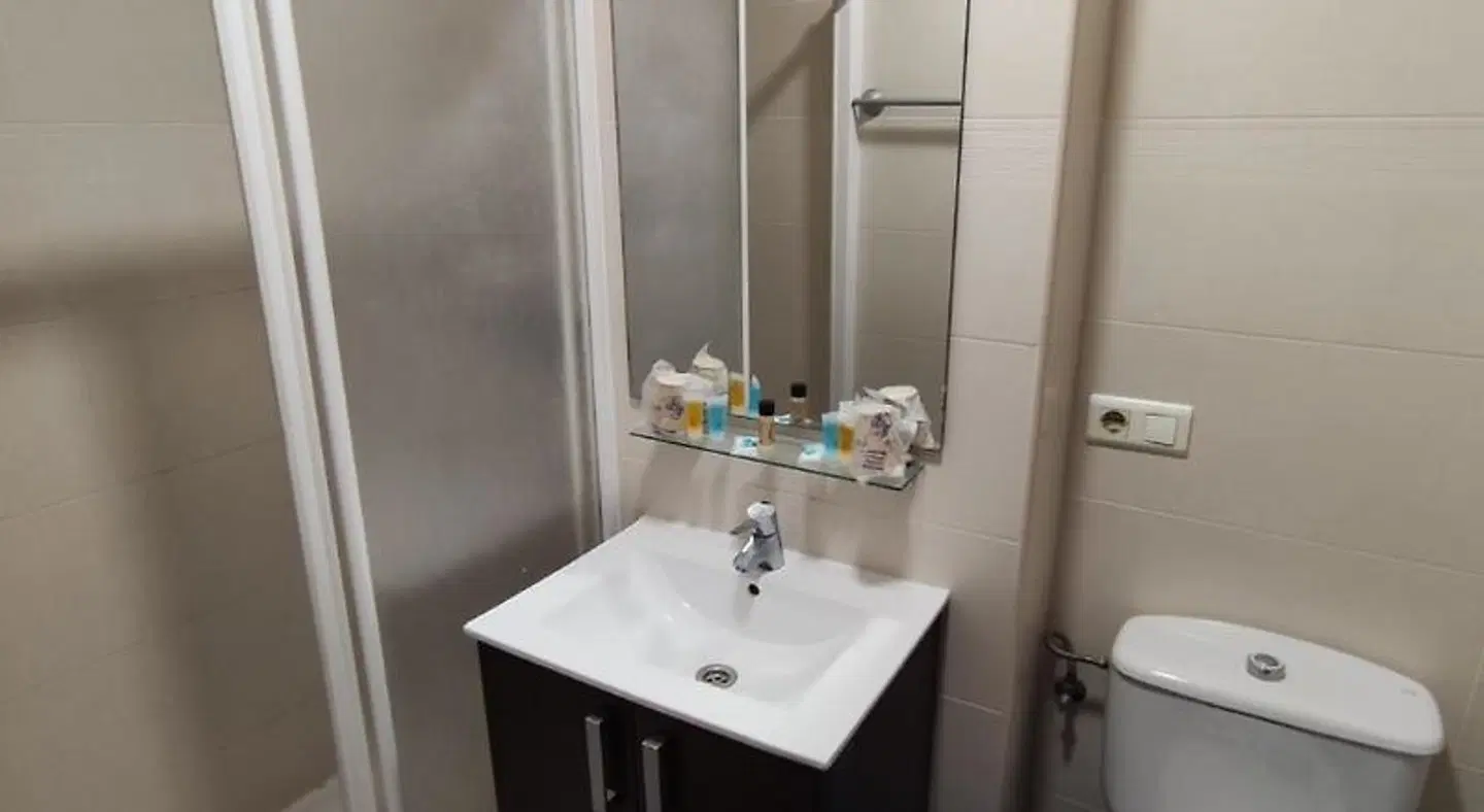 Hostal La Ermita Badezimmer