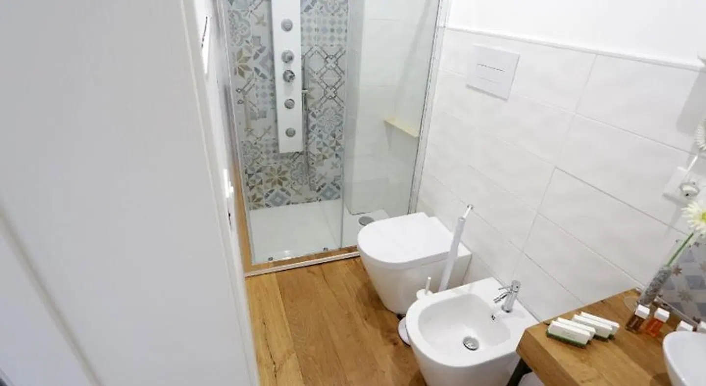 Reusuite Authentic Sicilian Hospitality Badezimmer