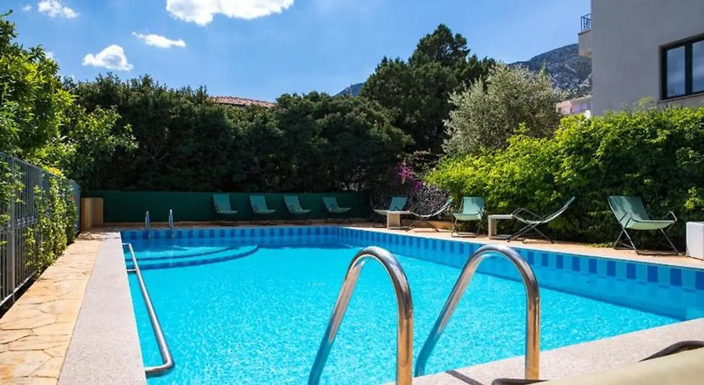 La Playa OUTDOOR_POOL