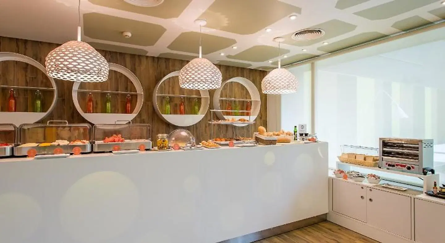 Room Mate Pau Restaurant