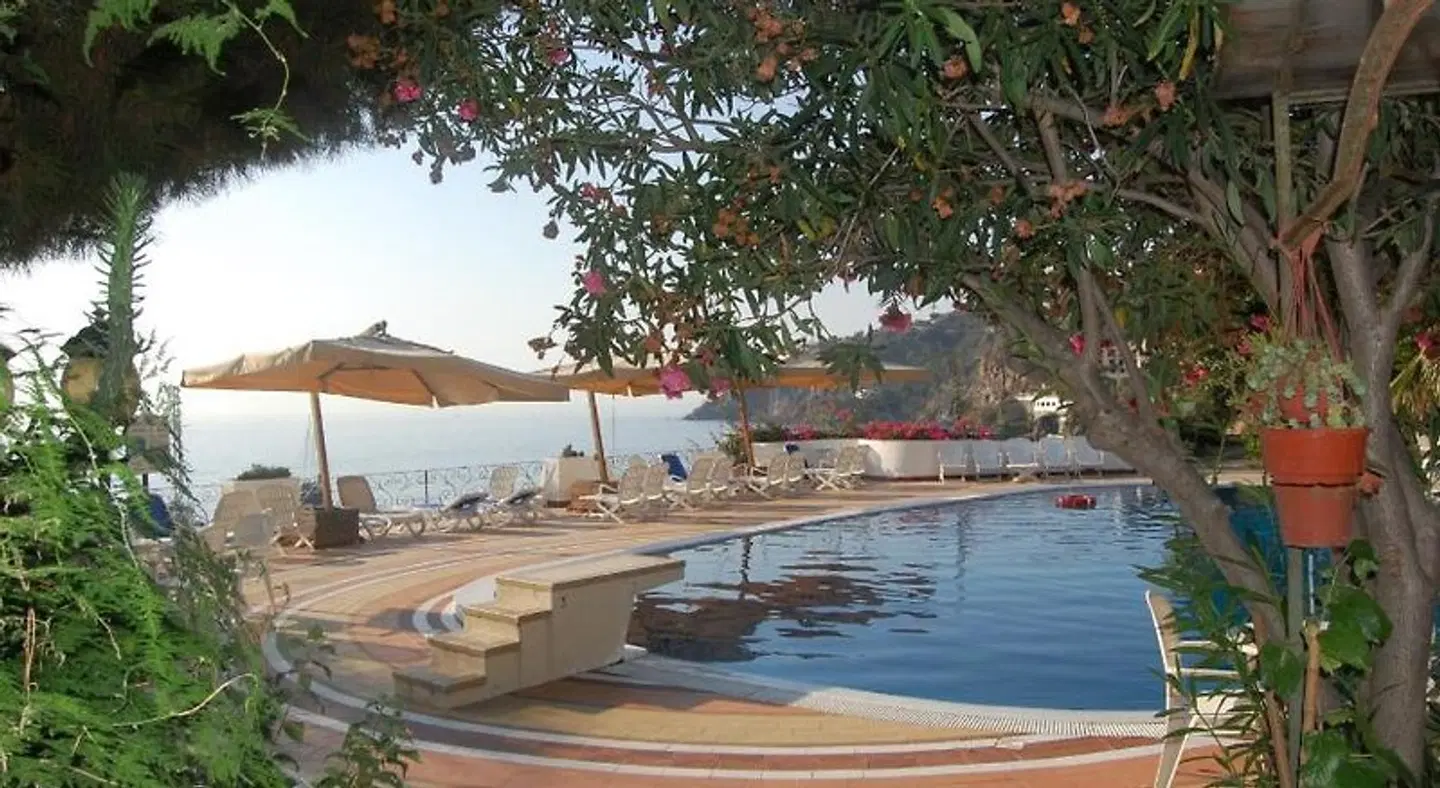 Giardino Sul Mare OUTDOOR_POOL