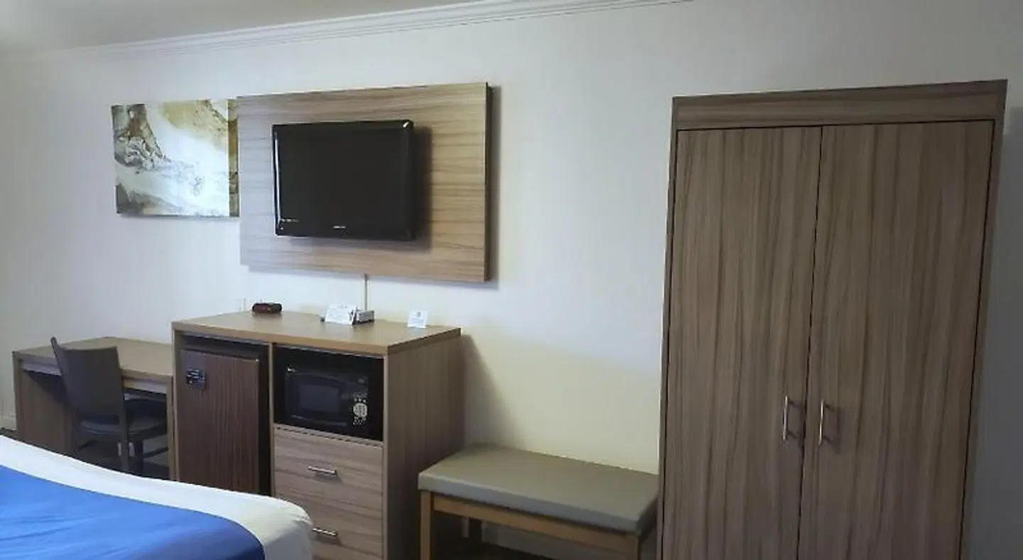 Exchange Club Motel ROOM_EXAMPLE